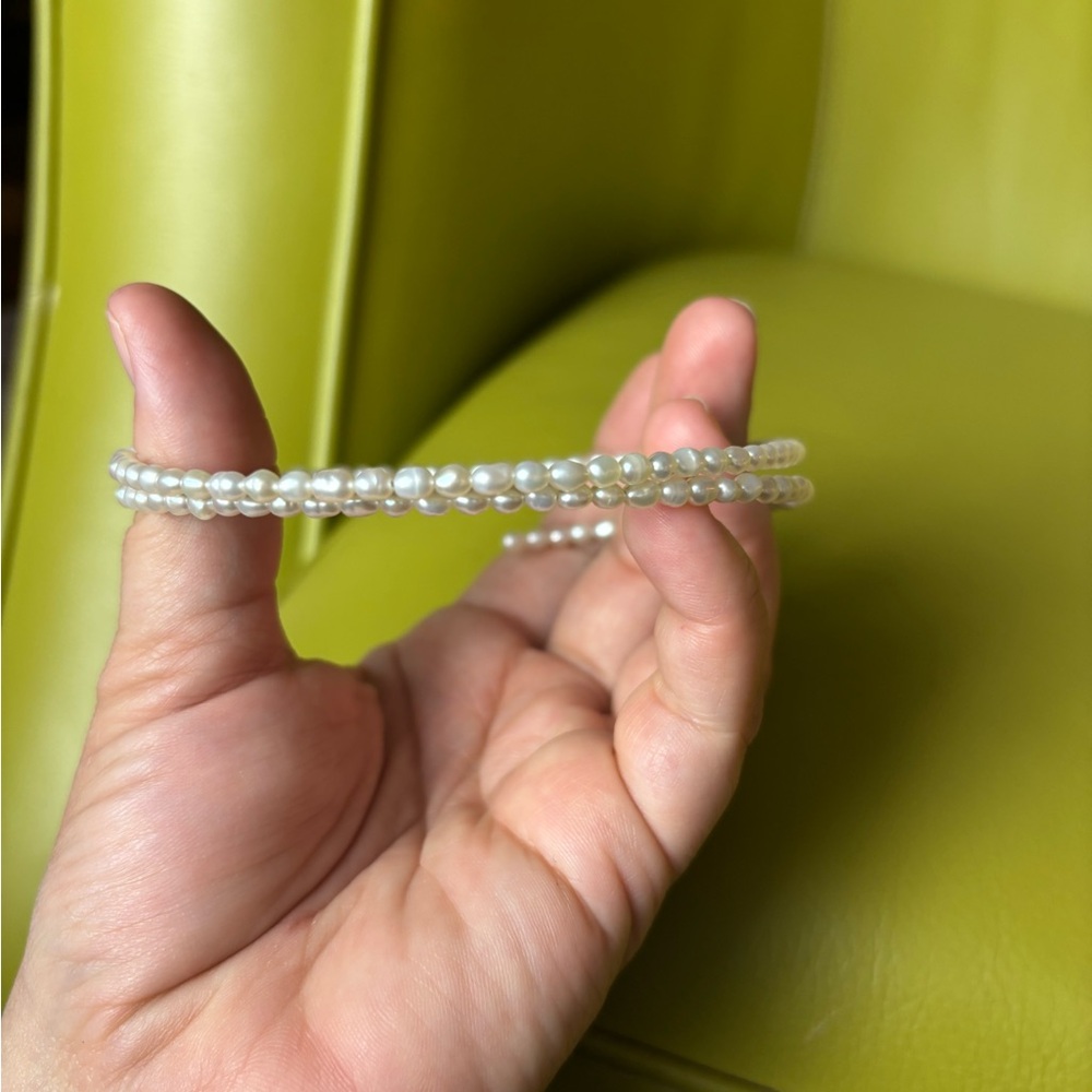 Genuine Freshwater Pearl Wrap Bracelet Spring Stretch Minimalist Stackable - Picture 5 of 5